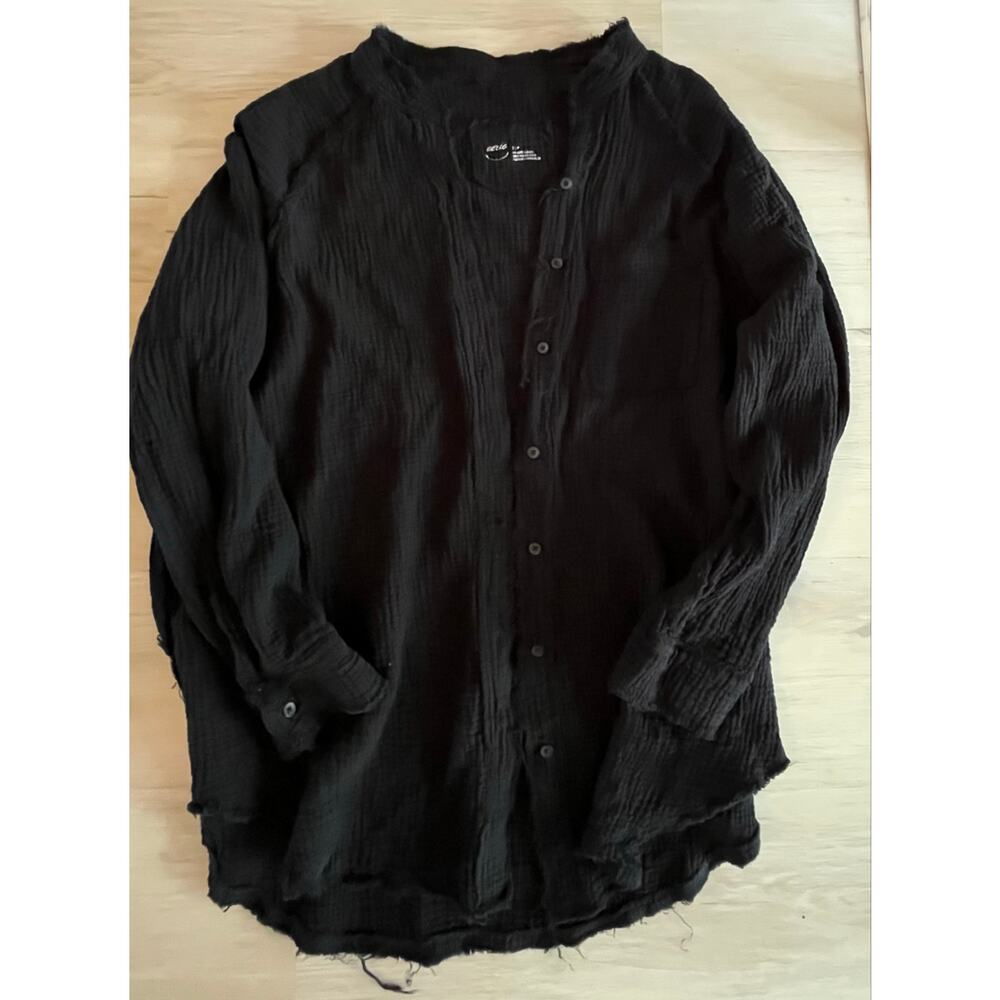 Aerie Black Gauze Button Front Oversized Shirt Size Small Raw Hem Relaxed Fit